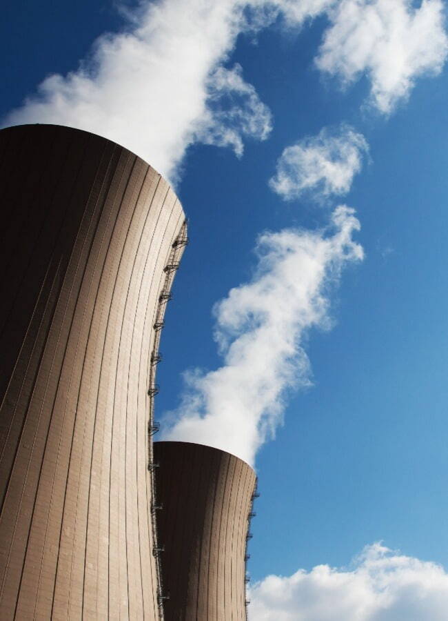 picture of a nuclear power plant 